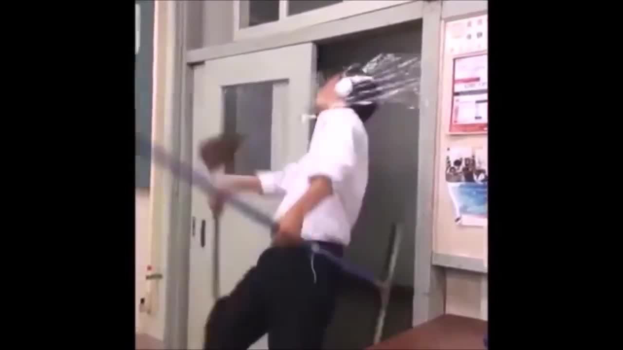 Vine Saran Wrap Prank Perfect Meme Video Clip