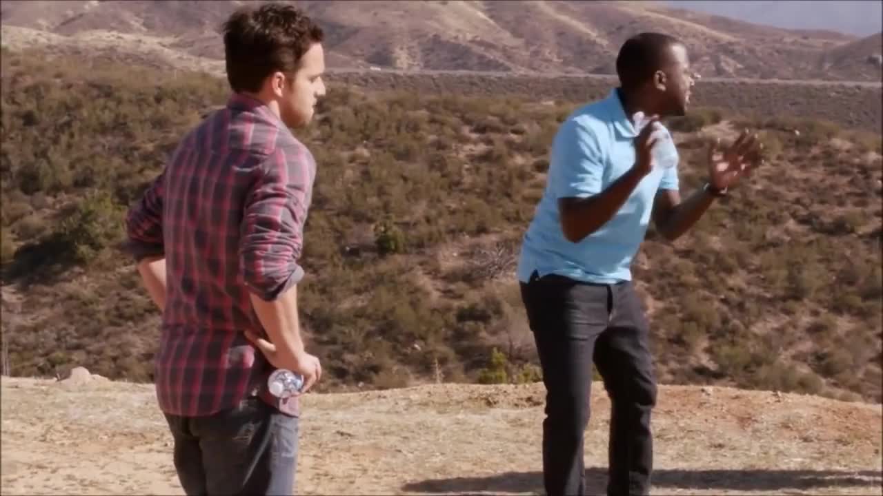 Stop Throwing Your Keys video clip by New Girl