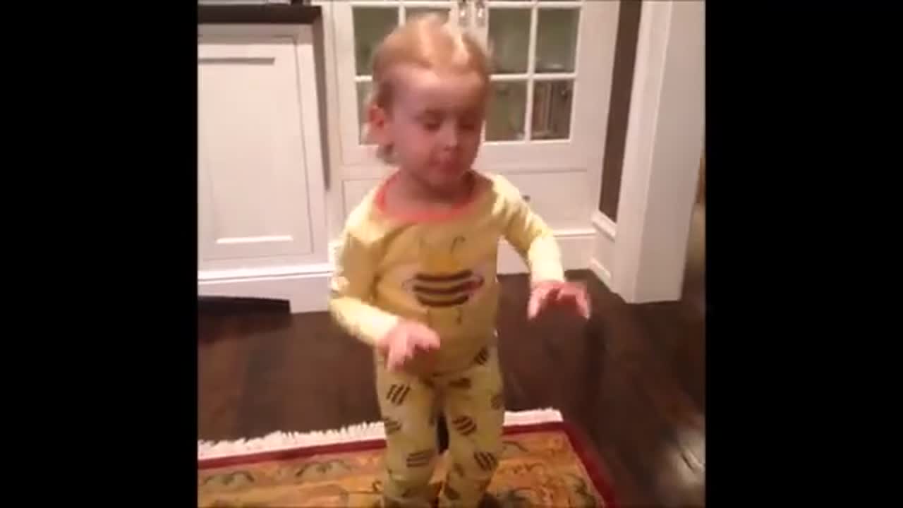 Vine Kid dancing