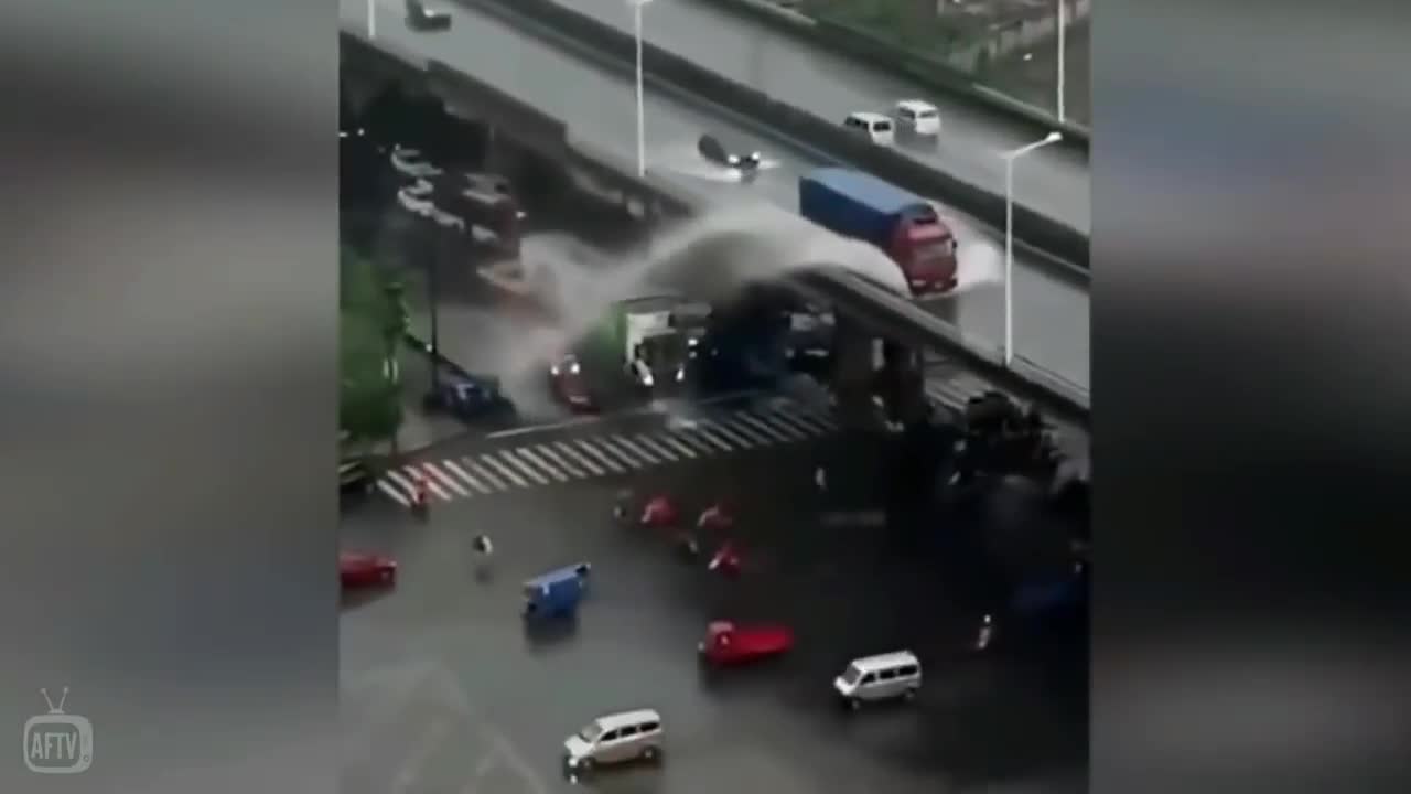 Ultimate Funny Car Wrecks Semi Truck Showers Drivers Below