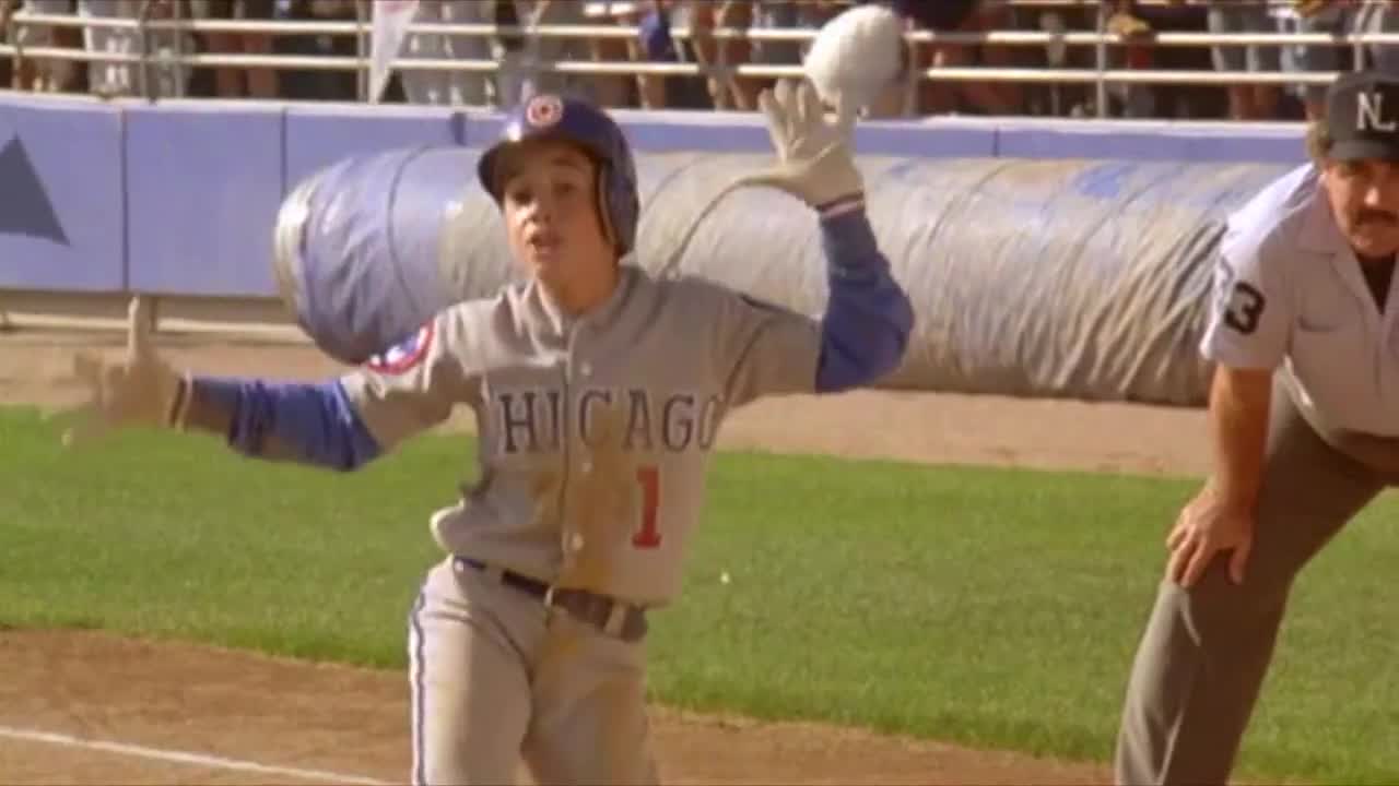 Rookie of the Year Pitcher's got a big butt!