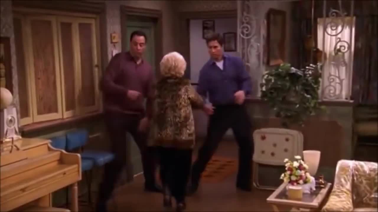 Everybody Loves Raymond Moving out of the way for mom